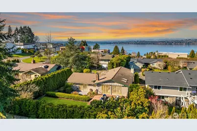 6114 104th Avenue NE, Kirkland, WA 98033 - Photo 1