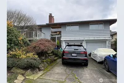 2333 NW 98th Street, Seattle, WA 98117 - Photo 1