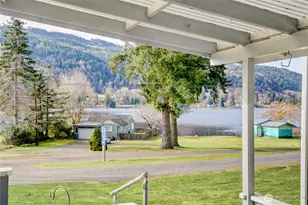 22989 Lake McMurray Ln, Mount Vernon, WA 98274 - Photo 1