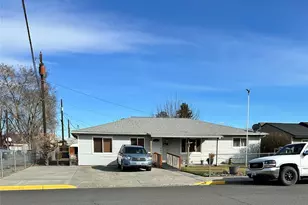 222 3rd Ave SE, Quincy, WA 98848 - Photo 1