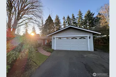 9833 NE 23rd Street, Bellevue, WA 98004 - Photo 1