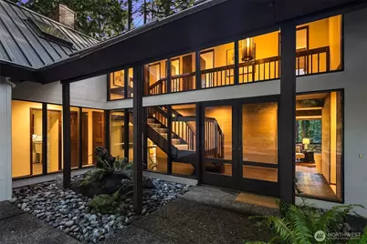 9027 SE 50th Street, Mercer Island, WA 98040 - Photo 1