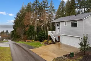 61 E Ellinor Peak Pl, Belfair, WA 98528 - Photo 1