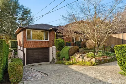 3635 43rd Avenue W, Seattle, WA 98199 - Photo 1