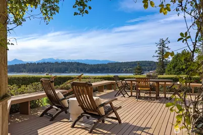 14735 Henderson Road NE, Bainbridge Island, WA 98110 - Photo 1