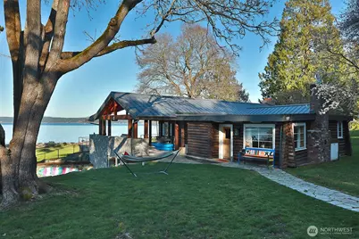 689 Kellogg Lane, Oak Harbor, WA 98277 - Photo 1