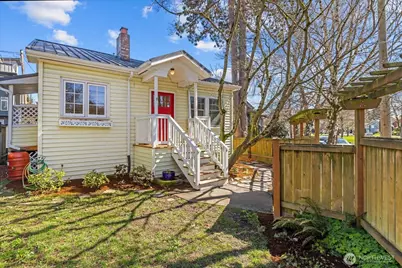 810 NE Ravenna Boulevard, Seattle, WA 98115 - Photo 1