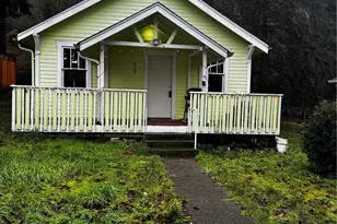 420 Henry St, Shelton, WA 98584 - Photo 1