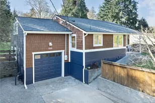 1049 S 112th St, Seattle, WA 98168 - Photo 1