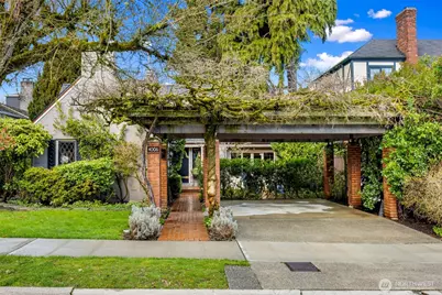 4006 NE 38th Street, Seattle, WA 98105 - Photo 1