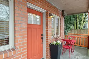 461 N 45th St, Seattle, WA 98103 - Photo 1