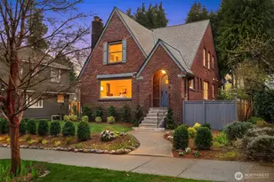 1216 NE 77th St, Seattle, WA 98115 - Photo 1