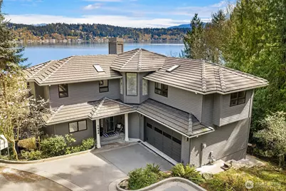 1458 W Lake Sammamish Parkway NE, Bellevue, WA 98008 - Photo 1