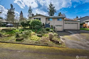 2315 N 171st St, Shoreline, WA 98133 - Photo 1