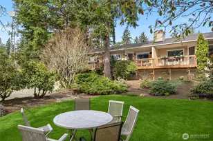 794 Madison Ave N, Bainbridge Island, WA 98110 - Photo 1