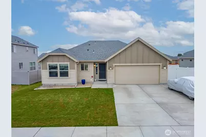 22 NE L Street, Quincy, WA 98848 - Photo 1