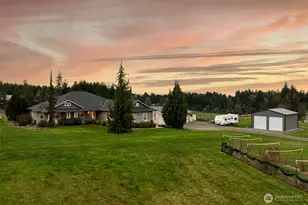 37201 NW 29th Ave, La Center, WA 98629 - Photo 1
