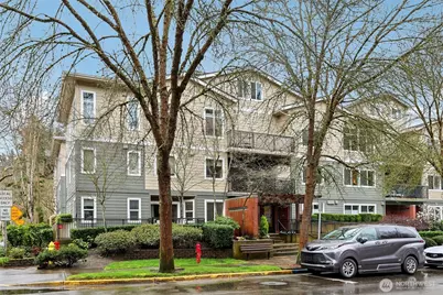 7912 170th Avenue NE #304, Redmond, WA 98052 - Photo 1