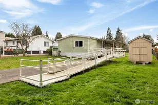 2119 S 252nd St, Des Moines, WA 98198 - Photo 1