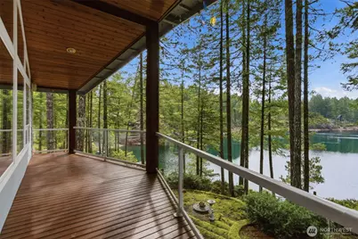 551 NE Lakeshore Drive S, Tahuya, WA 98588 - Photo 1