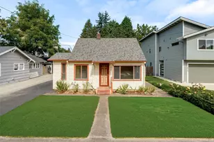 1820 E 33rd St, Vancouver, WA 98663 - Photo 1