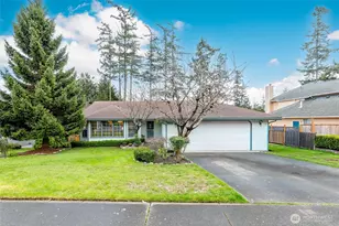 901 SW Barrington Dr, Oak Harbor, WA 98277 - Photo 1
