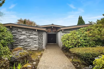 3055 44th Avenue W, Seattle, WA 98199 - Photo 1