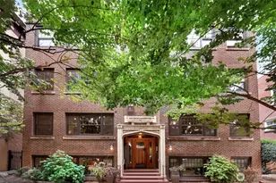 525 16th Ave E, Seattle, WA 98112 - Photo 1