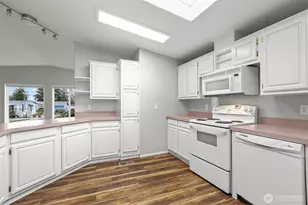 8430 15th Pl SE, Lake Stevens, WA 98258 - Photo 11