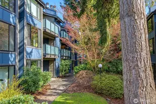 1819 N 107th St, Seattle, WA 98133 - Photo 1
