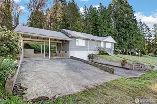 312 SE 2nd St, Winlock, WA 98596 - Photo 1