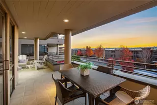 735 1st St S, Kirkland, WA 98033 - Photo 1