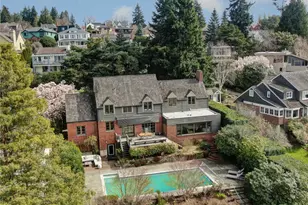 2686 44th Ave W, Seattle, WA 98199 - Photo 1