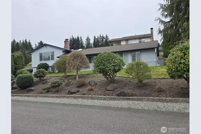 10201 40th Avenue SE, Everett, WA 98208 - Photo 1