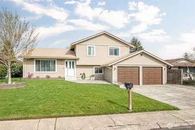 122 Alturas Drive, Kelso, WA 98626 - Photo 1