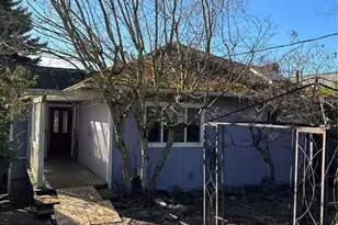 4546 47th Ave SW, Seattle, WA 98116 - Photo 1
