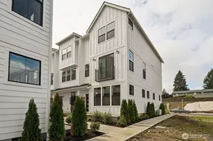 12095 127th Ave Ct E, Puyallup, WA 98374 - Photo 1
