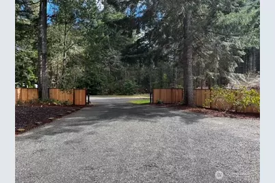 21 N White Way Ln, Hoodsport, WA 98548 - Photo 1