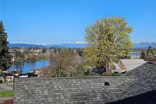 2007 E 15th St, Bremerton, WA 98310 - Photo 1