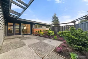 16807 NE 6th Pl, Bellevue, WA 98008 - Photo 1