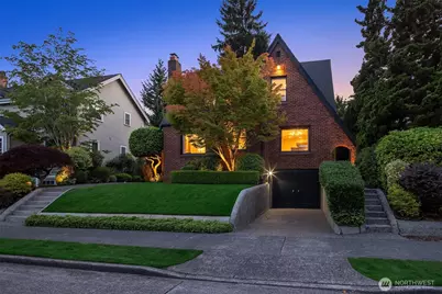 4737 46th Avenue NE, Seattle, WA 98105 - Photo 1
