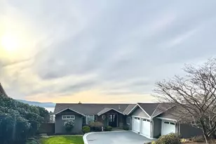 620 Fieldston Rd, Bellingham, WA 98225 - Photo 1