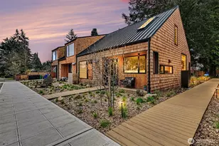 11725 Meridian Ave N, Seattle, WA 98133 - Photo 1