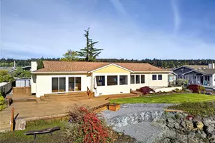 811 Shoshone Dr, La Conner, WA 98257 - Photo 1