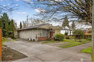 8620 35th Avenue SW, Seattle, WA 98126 - Photo 1