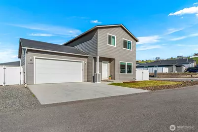 2338 SE Marlette Road, East Wenatchee, WA 98802 - Photo 1