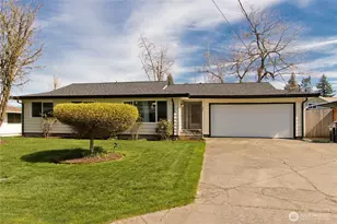 1867 Clovercrest St, Enumclaw, WA 98022 - Photo 1