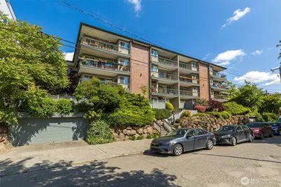 732 11th Avenue E #202, Seattle, WA 98102 - Photo 1
