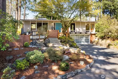 7439 NE 123rd Place, Kirkland, WA 98034 - Photo 1
