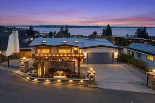 612 View Pl, Edmonds, WA 98020 - Photo 1